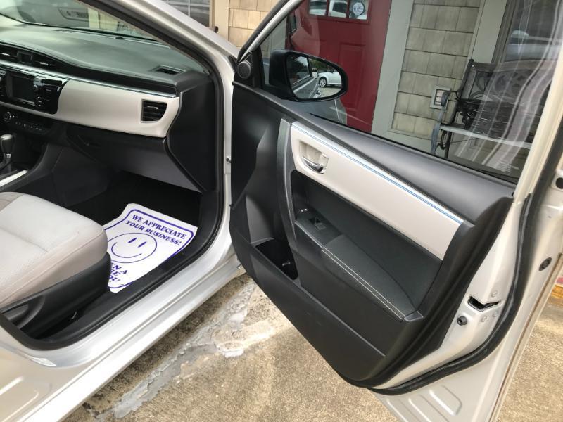 Toyota Corolla LE 2016