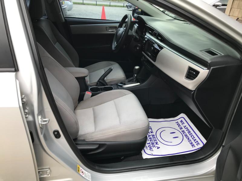 Toyota Corolla LE 2016