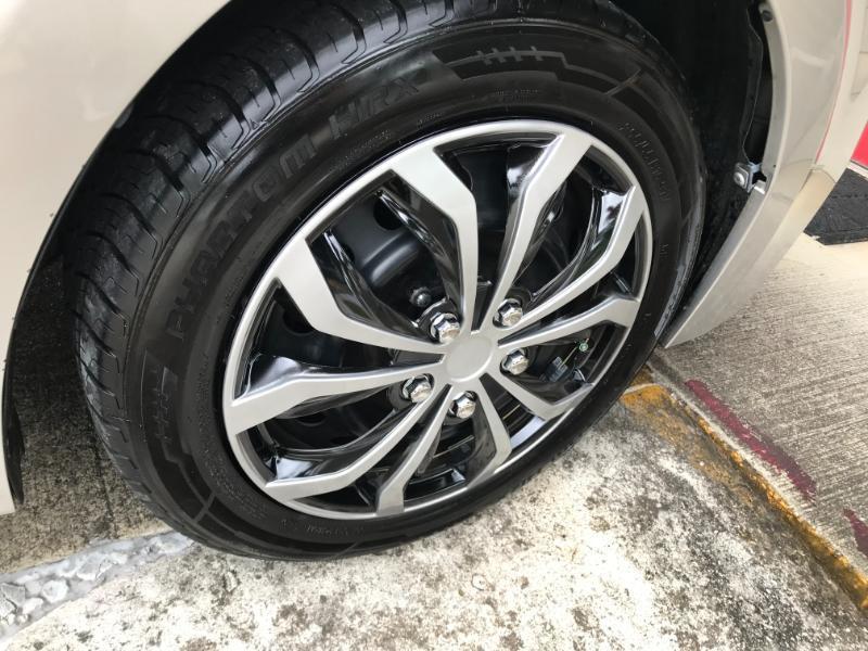 Toyota Corolla LE 2016