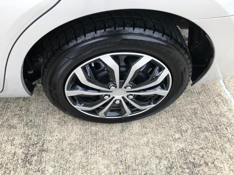 Toyota Corolla LE 2016