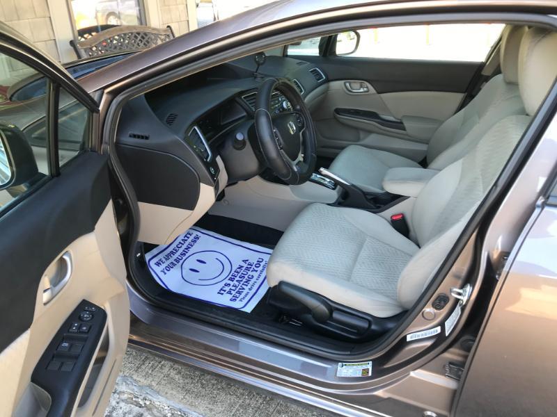 Honda Civic LX sedan 2014