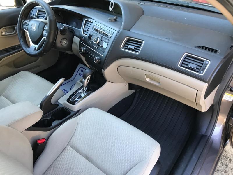 Honda Civic LX sedan 2014