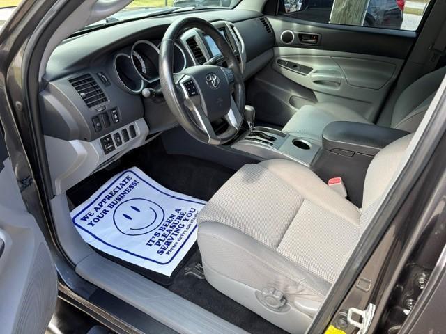 Toyota Tacoma  2013