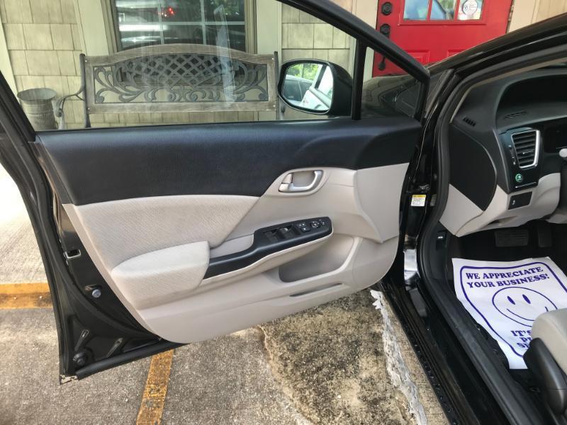 Honda Civic LX sedan 2013