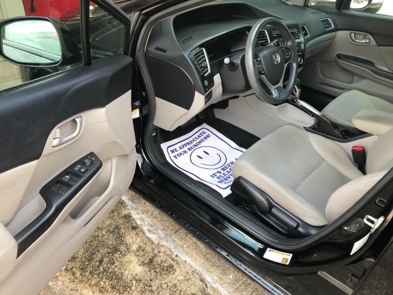 Honda Civic LX sedan 2013