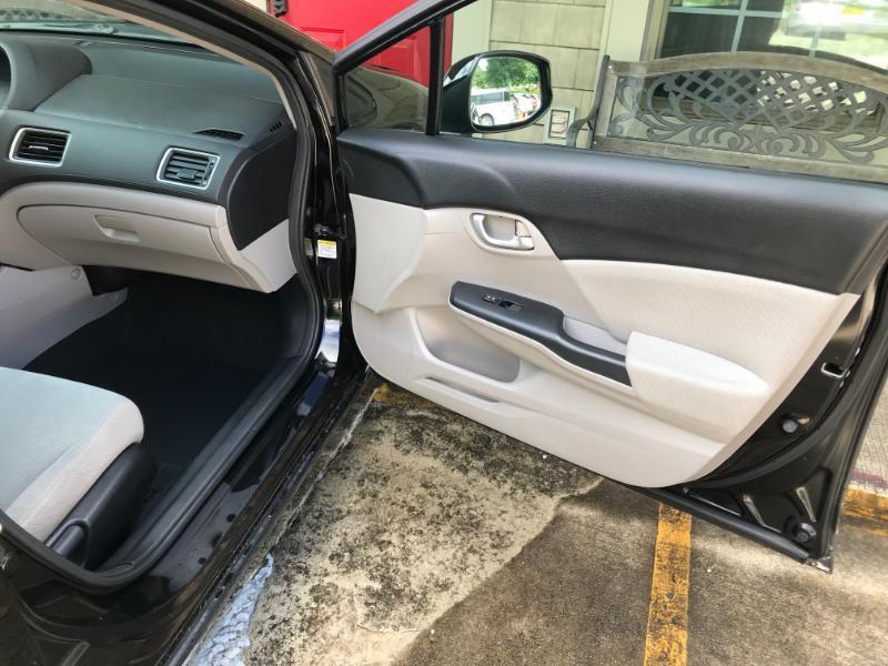 Honda Civic LX sedan 2013