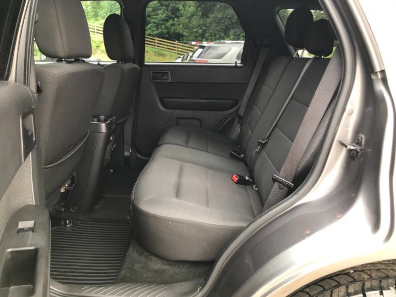 Ford Escape XLT FWD 2012