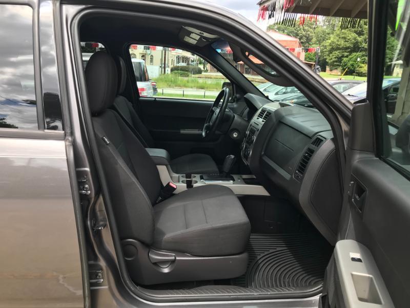 Ford Escape XLT FWD 2012
