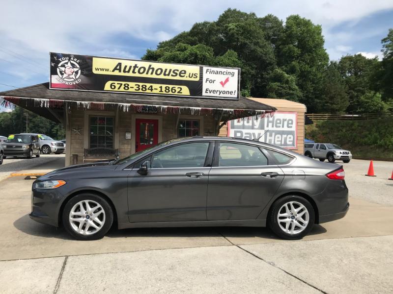 Ford Fusion SE 2016