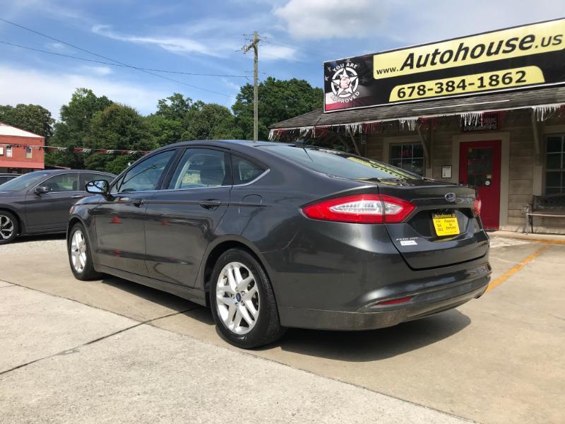 Ford Fusion SE 2016