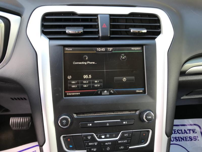 Ford Fusion SE 2016
