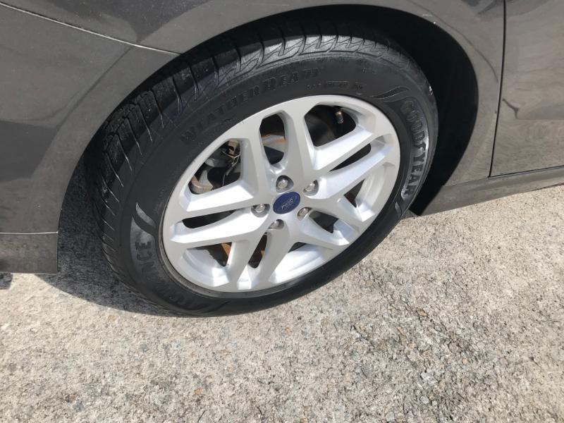 Ford Fusion SE 2016