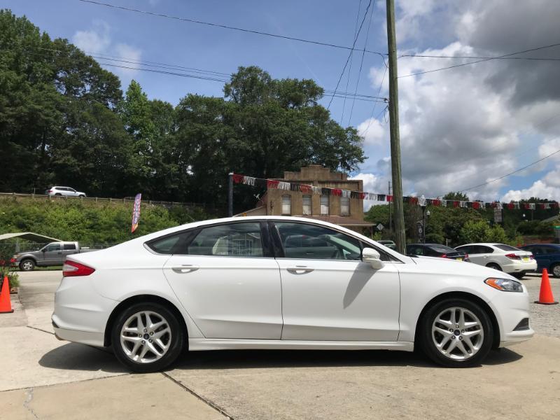 Ford Fusion SE 2016