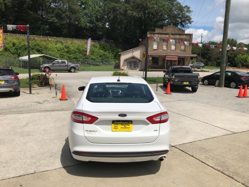 Ford Fusion SE 2016