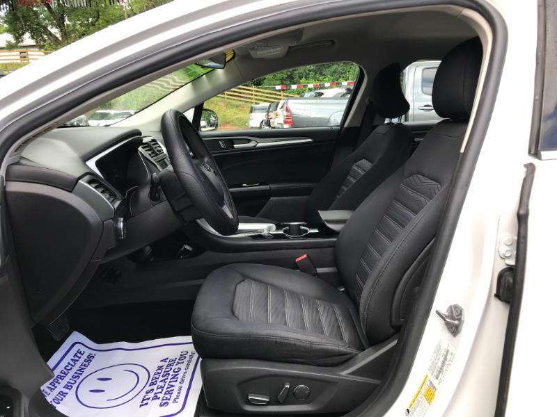 Ford Fusion SE 2016