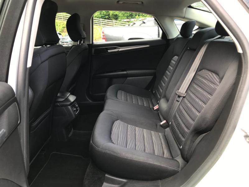 Ford Fusion SE 2016