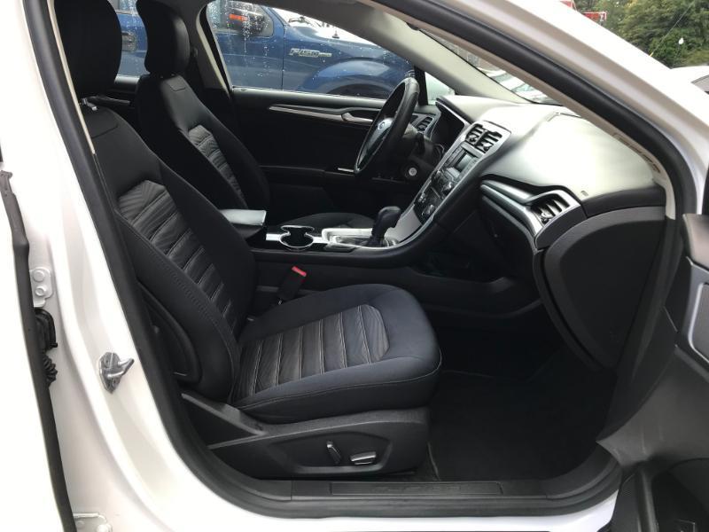 Ford Fusion SE 2016