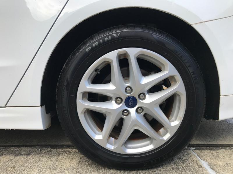 Ford Fusion SE 2016