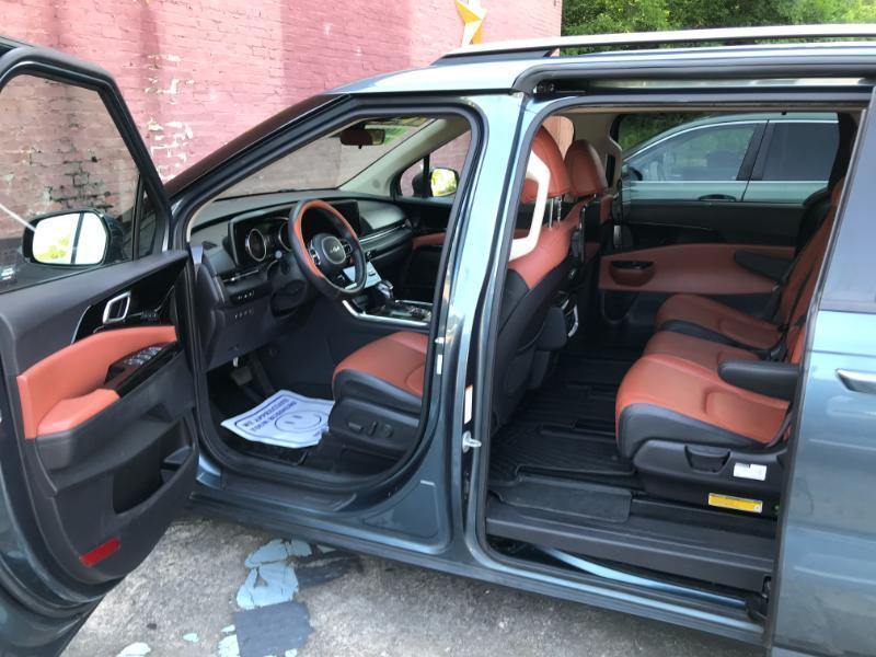 Kia Carnival SX FWD 2022