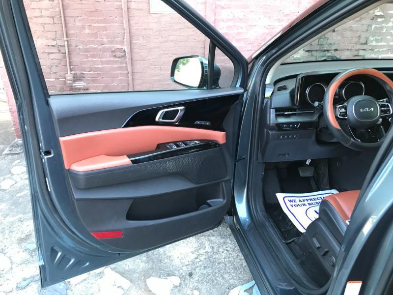 Kia Carnival SX FWD 2022