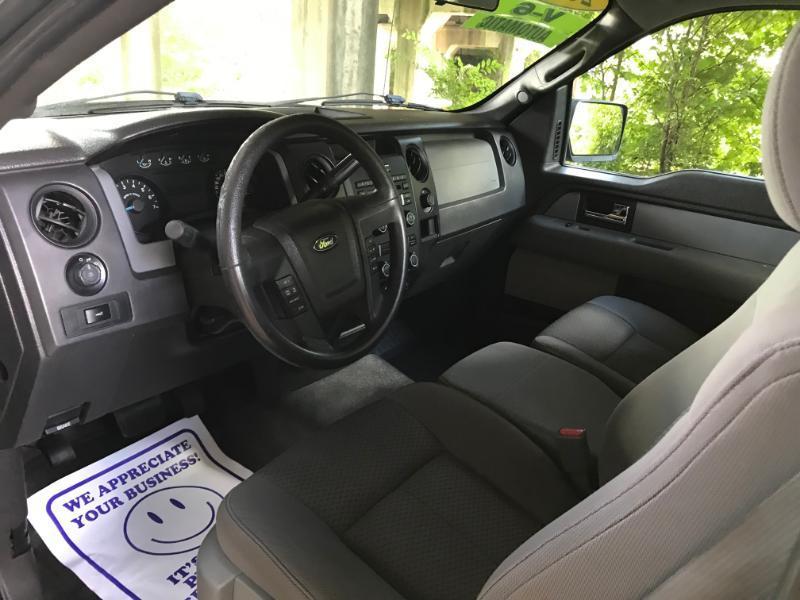 Ford F-150 XL 2WD Reg Cab 6.5' Box 2013