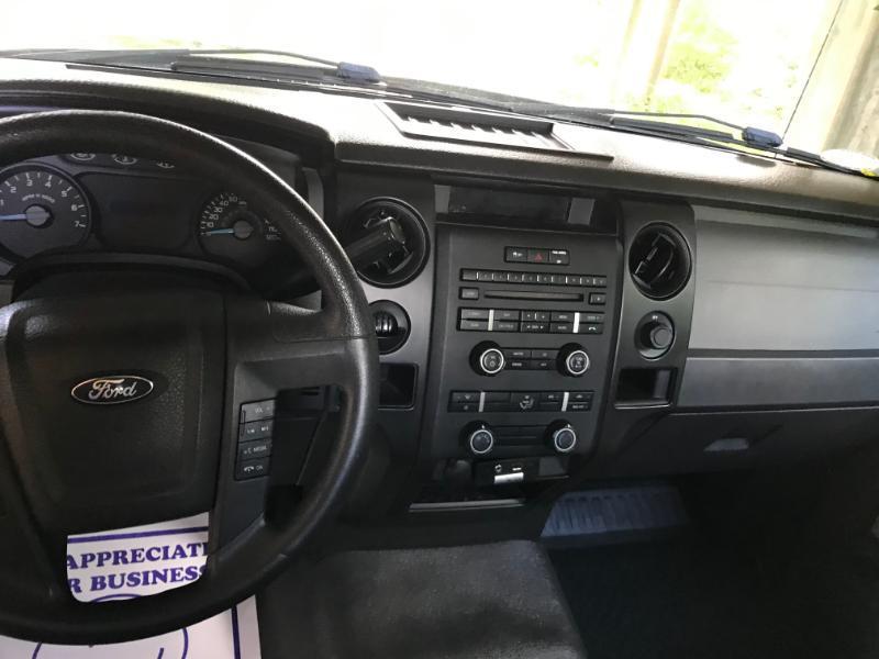 Ford F-150 XL 2WD Reg Cab 6.5' Box 2013