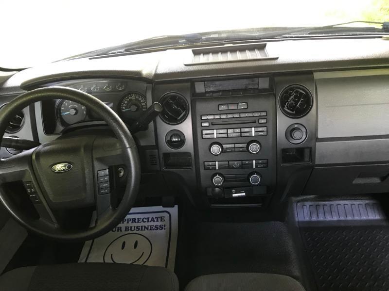 Ford F-150 XL 2WD Reg Cab 6.5' Box 2013