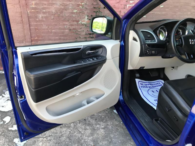 Dodge Grand Caravan SXT 2019