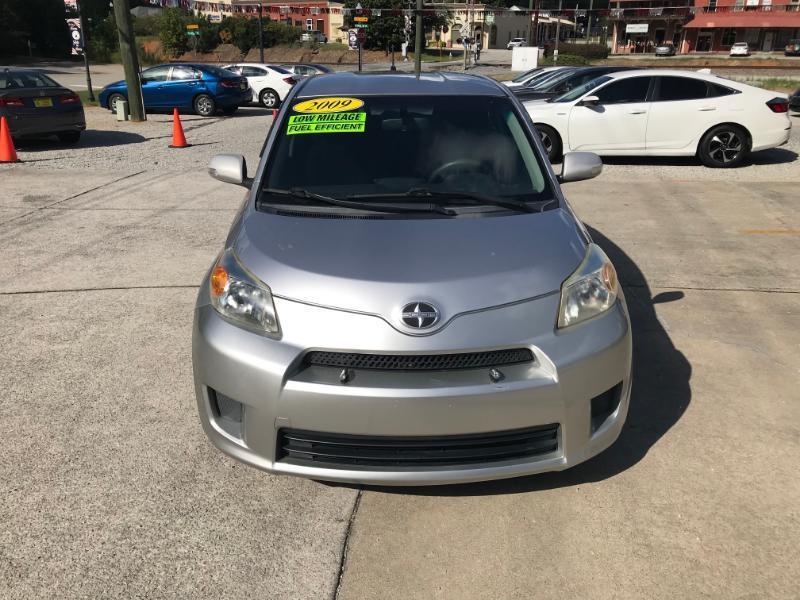 Scion xD Base 4D Hatchback 2009
