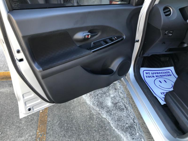 Scion xD Base 4D Hatchback 2009