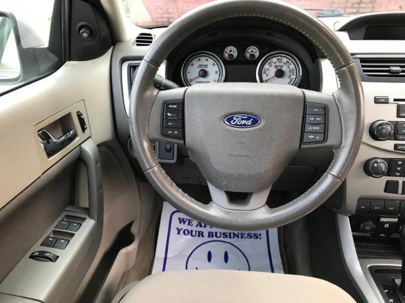 Ford Focus SES Sedan 2009