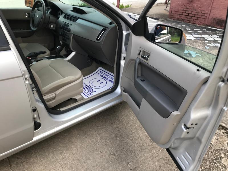 Ford Focus SES Sedan 2009