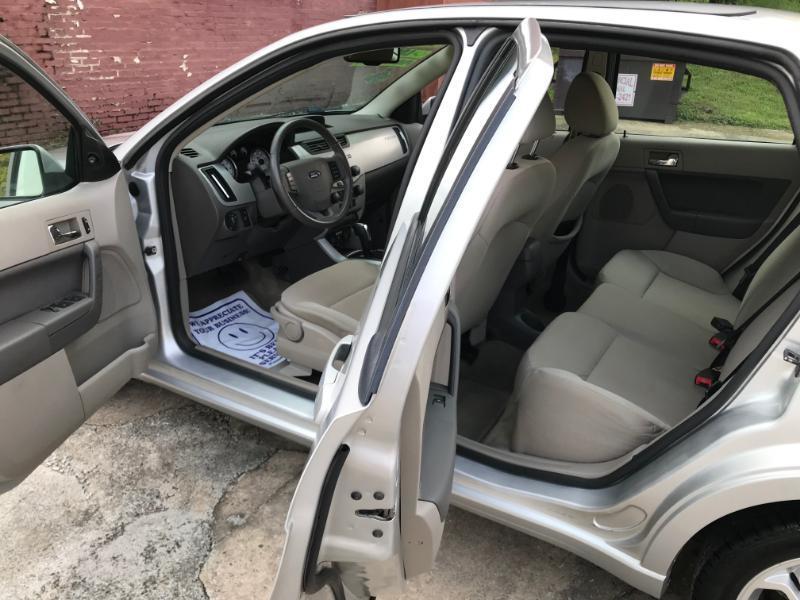 Ford Focus SES Sedan 2009