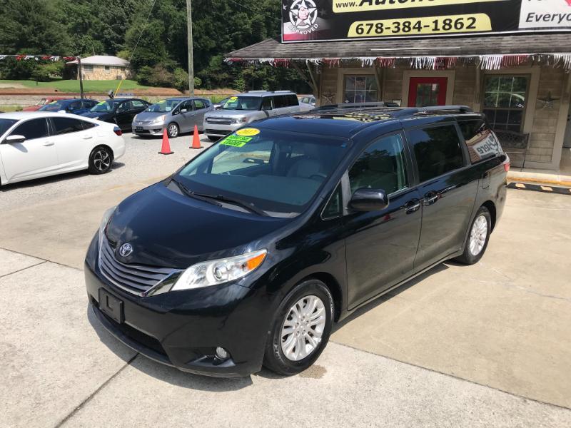 Toyota Sienna XLE Premium FWD 8-Passenger V6 2017