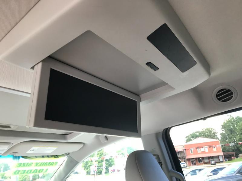 Toyota Sienna XLE Premium FWD 8-Passenger V6 2017