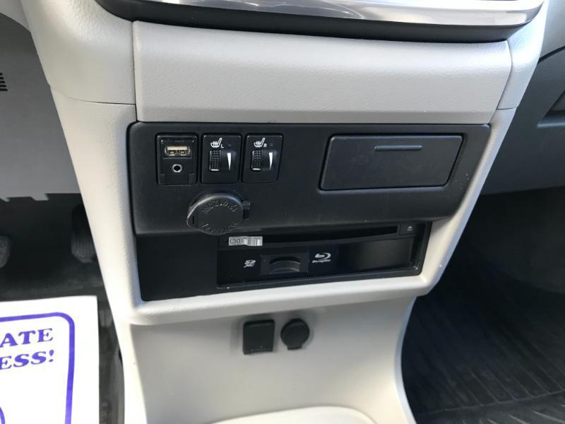 Toyota Sienna XLE Premium FWD 8-Passenger V6 2017