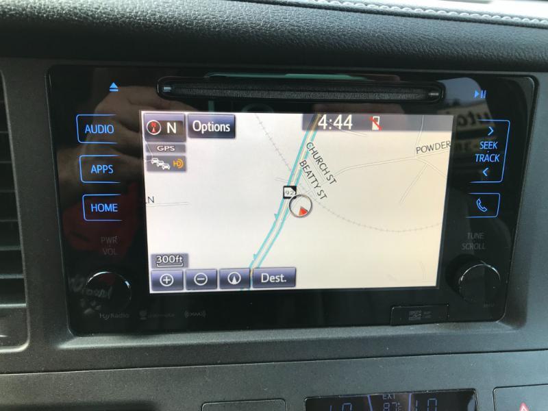 Toyota Sienna XLE Premium FWD 8-Passenger V6 2017