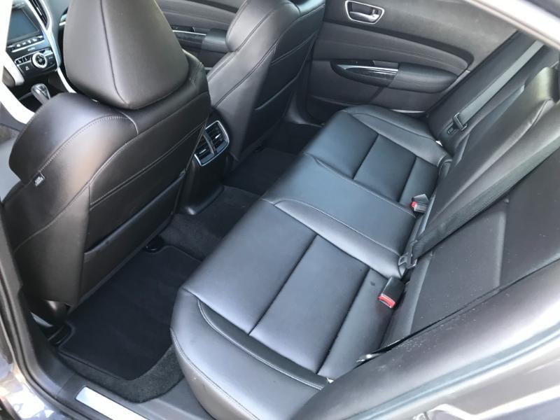 Acura TLX 2.4L FWD 2018