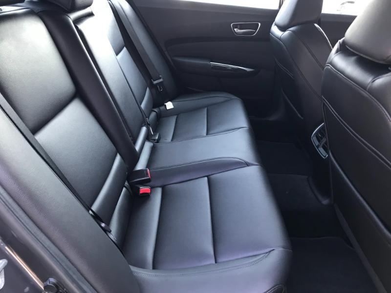 Acura TLX 2.4L FWD 2018