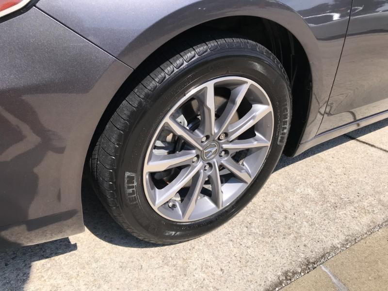 Acura TLX 2.4L FWD 2018