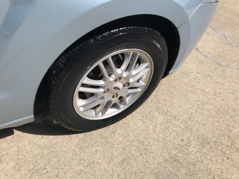 Ford Focus SE Sedan 2009