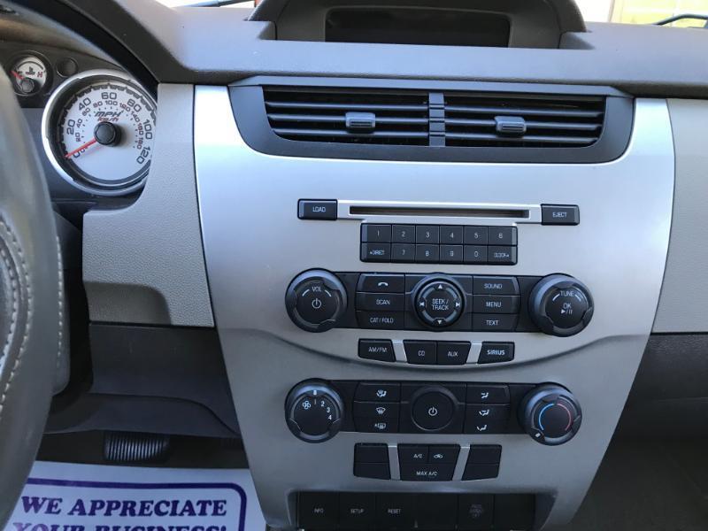 Ford Focus SE Sedan 2009