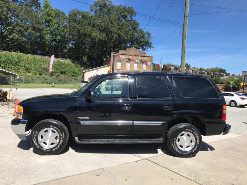 GMC Yukon SLE 2WD 2003
