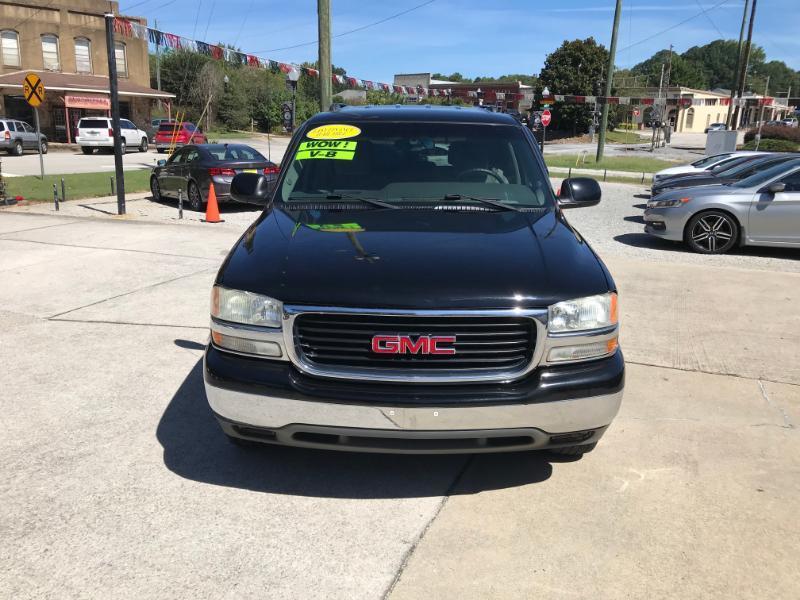 GMC Yukon SLE 2WD 2003