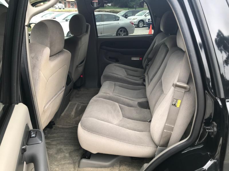 GMC Yukon SLE 2WD 2003