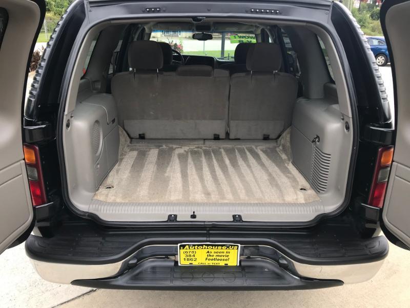 GMC Yukon SLE 2WD 2003