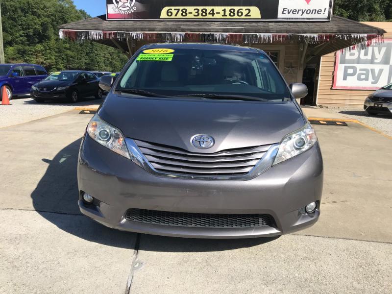 Toyota Sienna XLE FWD 8-Passenger V6 2016