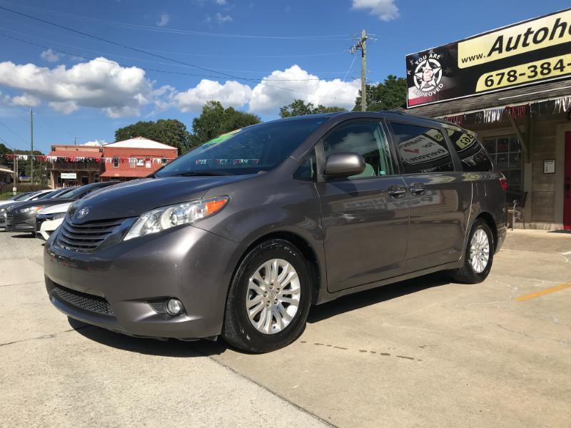 Toyota Sienna XLE FWD 8-Passenger V6 2016