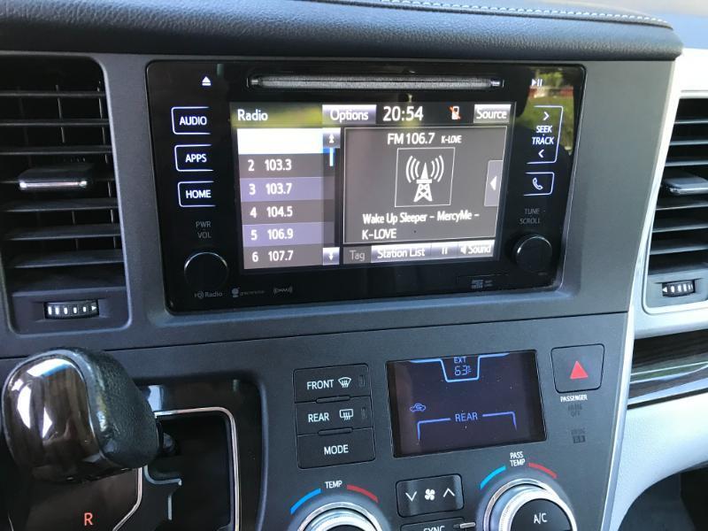 Toyota Sienna XLE FWD 8-Passenger V6 2016
