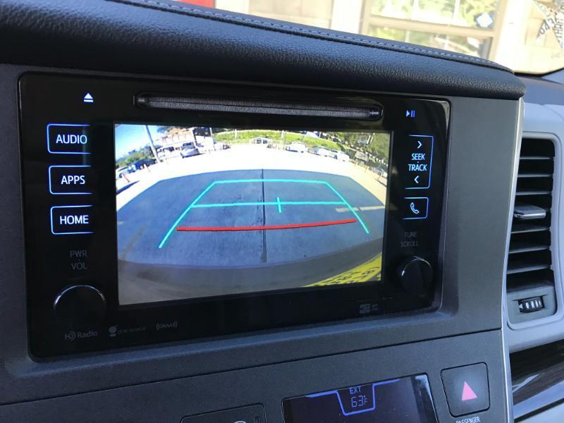 Toyota Sienna XLE FWD 8-Passenger V6 2016